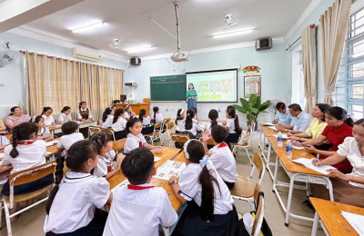 Chuyên đề cấp trường " Dạy học mĩ thuật theo hướng phát triển phẩm chất và năng lực học sinh lớp 4"