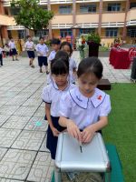 Học sinh quyên góp hỗ trợ lũ lụt Miền Bắc