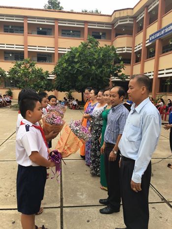 Lễ ra tri ân và ra trường cho học sinh khối lớp 5 Niên khóa: 2012 – 2017