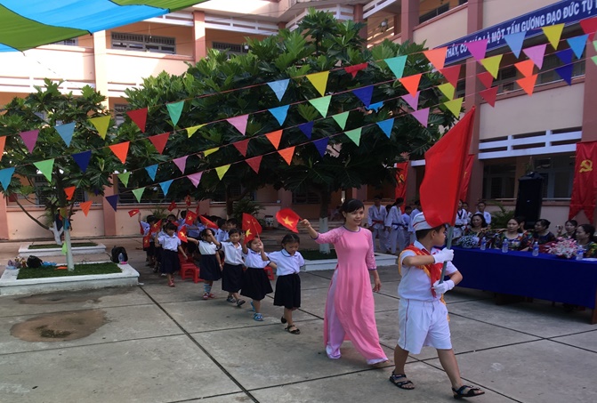 đón học sinh đầu cấp